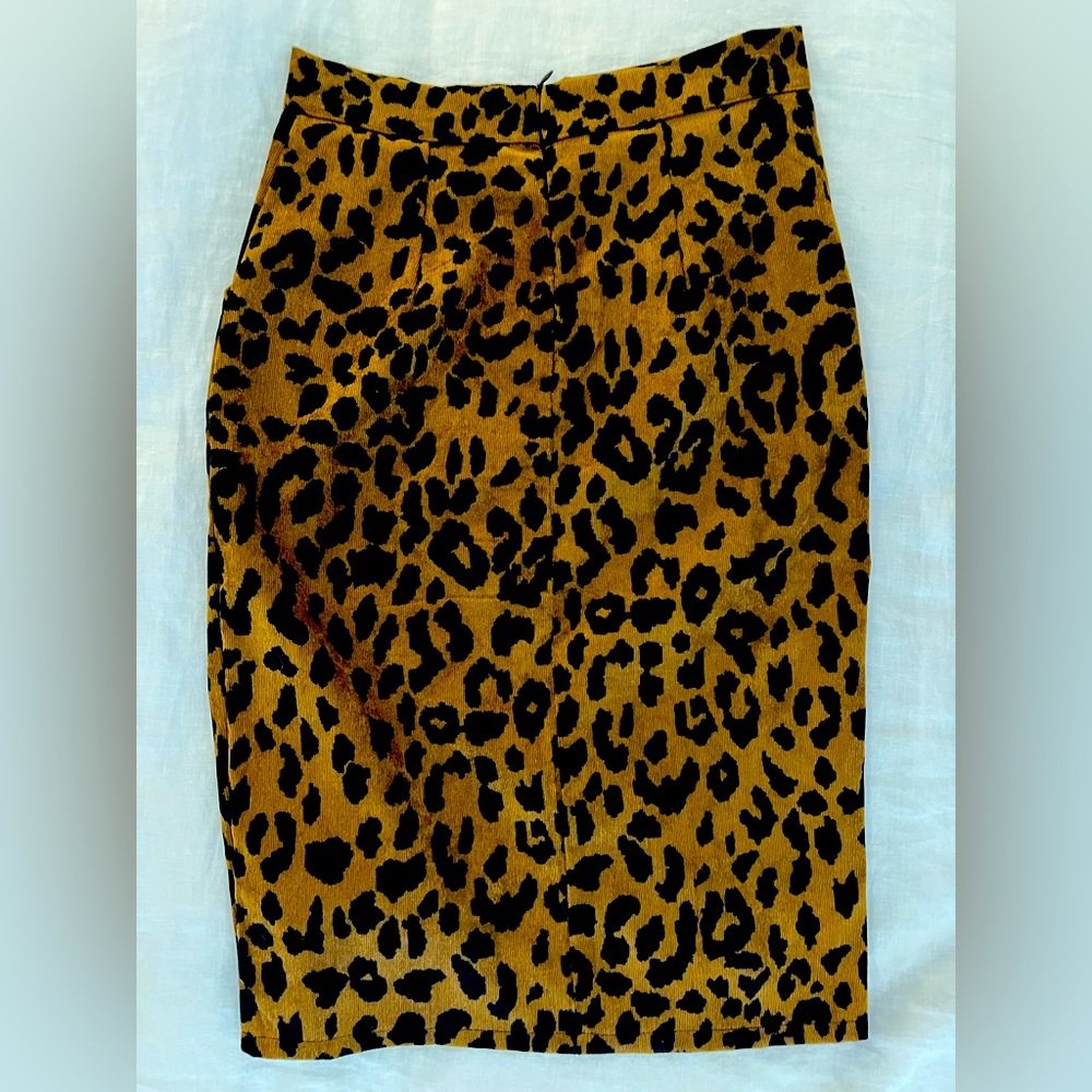 Sophisticated Leopard Pencil Skirt